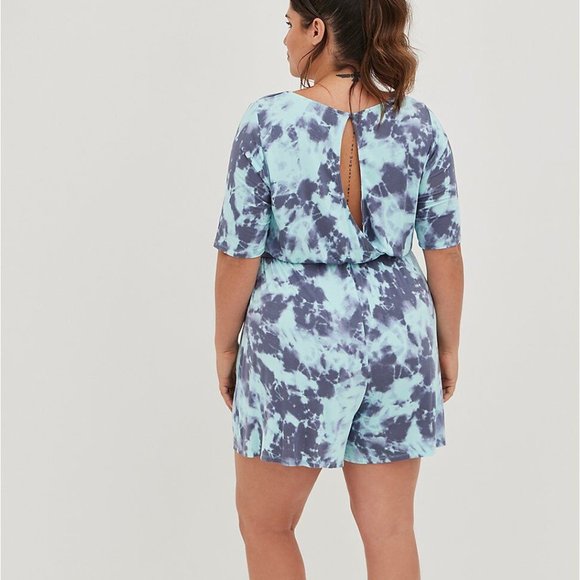 NWT Torrid Tie Dye Super Soft Knit Romper Shorts Blue Women's Size 4 4X H13563 - Picture 11 of 12